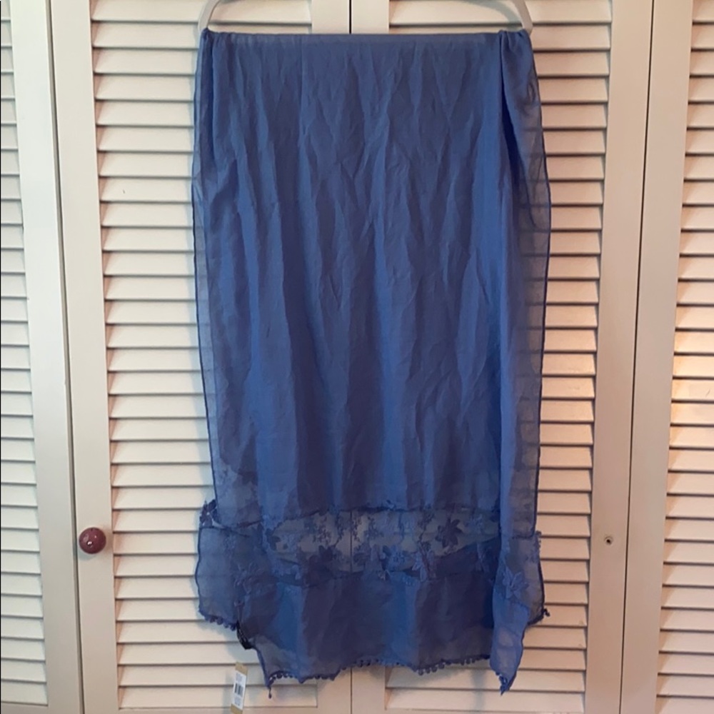 David and Young Blue Fashion Scarf NWT - Picture 3 of 4